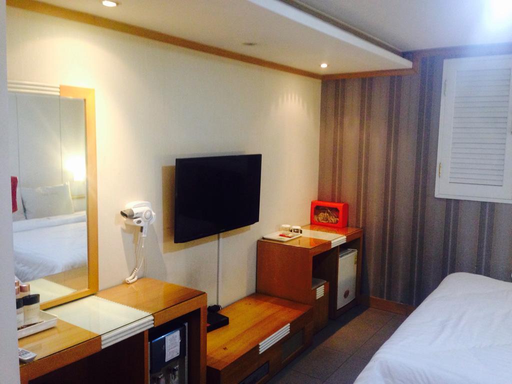 Bali Tourist Hotel Seoul Exteriör bild
